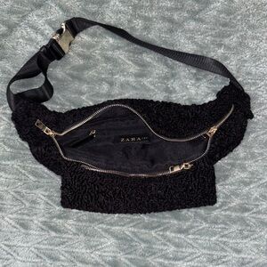 Zara Black Textured Crossbody Bag